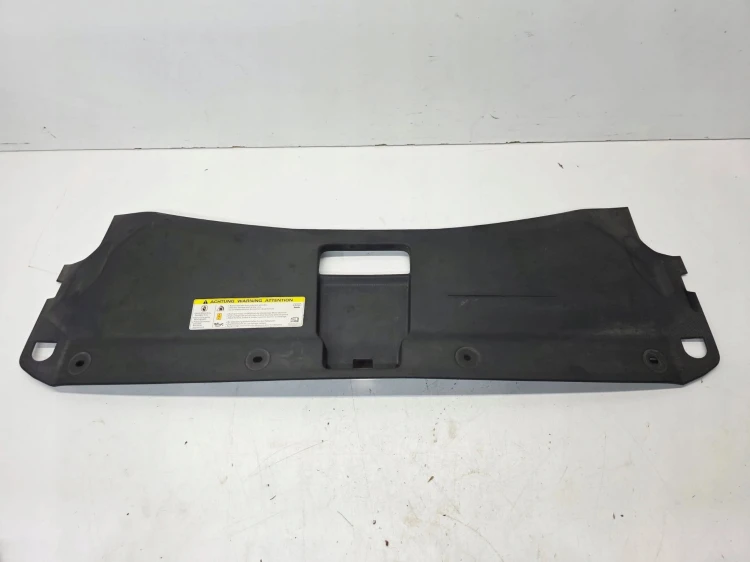 OSŁONA NAKŁADKA PASA PRZEDNIEGO AUDI Q3 8U 8U0807081B