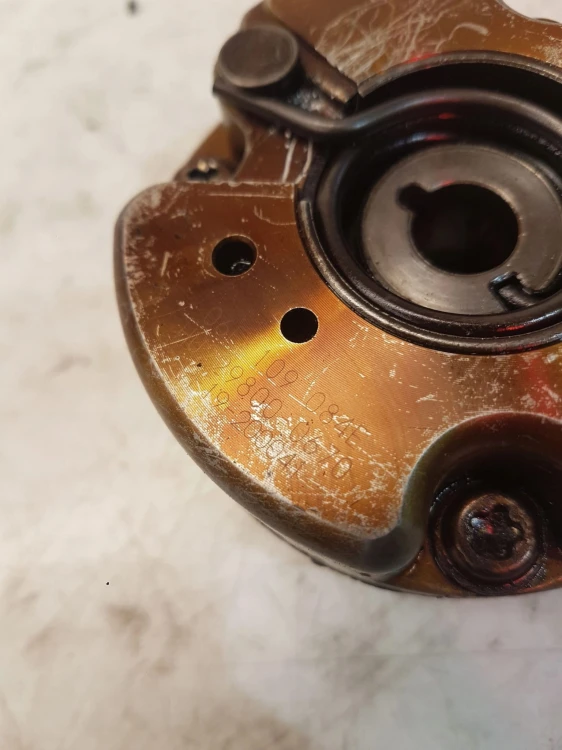 WARIATOR WYDECHOWY AUDI A4 A6 3.2 FSI 06E109084E