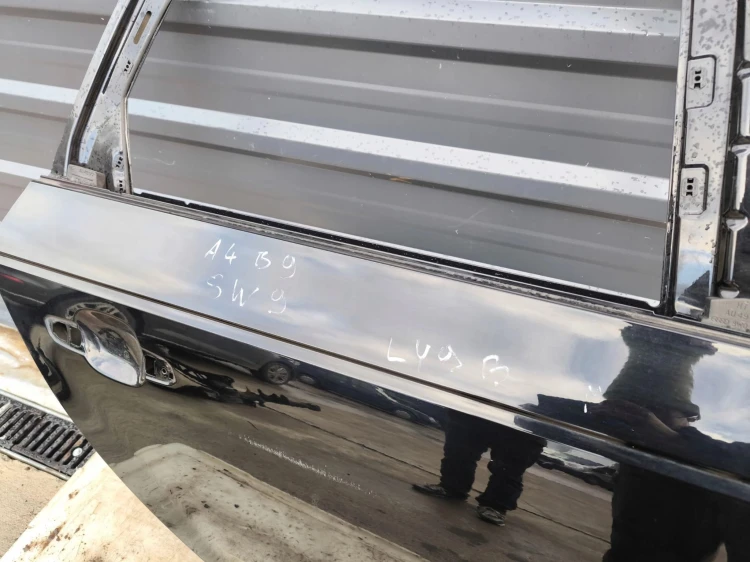 DRZWI PRAWY TYŁ AUDI A4 B9 LY9B AVANT / KOMBI 2016-2019