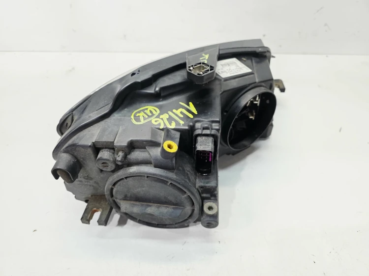 REFLEKTOR LAMPA LEWY PRZÓD AUDI A3 8P LIFT 1LJ00964803 UK 14/26