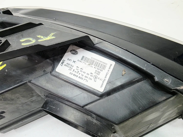 REFLEKTOR LAMPA LEWY PRZÓD AUDI A3 8P LIFT 1LJ00964803 UK 14/26