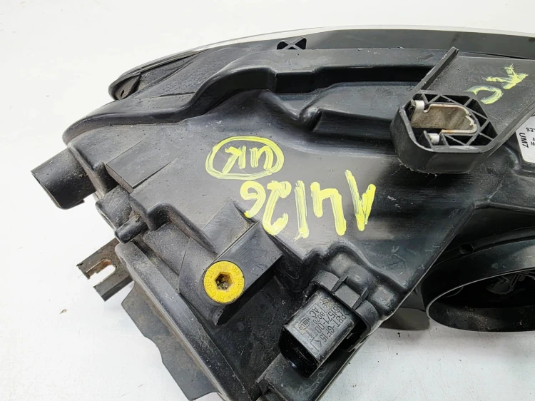 REFLEKTOR LAMPA LEWY PRZÓD AUDI A3 8P LIFT 1LJ00964803 UK 14/26