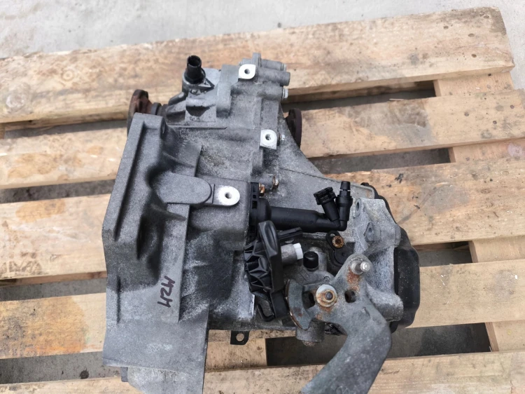 SKRZYNIA BIEGÓW AUDI VW SEAT SKODA MANUALNA MZM 1.6 TDI ORYGINAŁ !!!