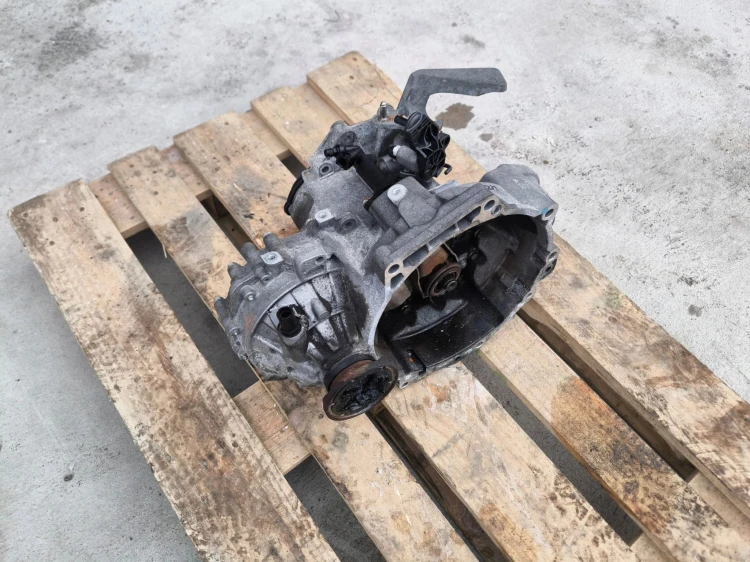 SKRZYNIA BIEGÓW AUDI VW SEAT SKODA MANUALNA MZM 1.6 TDI ORYGINAŁ !!!