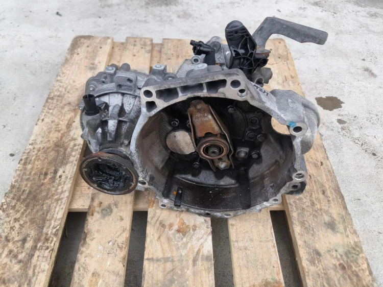 SKRZYNIA BIEGÓW AUDI VW SEAT SKODA MANUALNA MZM 1.6 TDI ORYGINAŁ !!!
