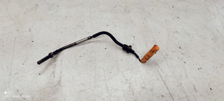 CZUJNIK TEMPERATURY SPALIN AUDI VW 03L906088F