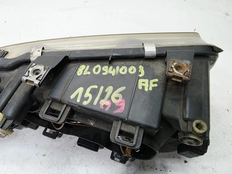 REFLEKTOR LAMPA LEWY PRZÓD AUDI A3 8L LIFT 8L0941003AF EU 15/26
