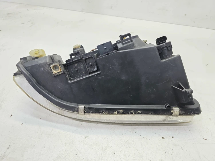 REFLEKTOR LAMPA LEWY PRZÓD AUDI A3 8L LIFT 8L0941003AF EU 15/26