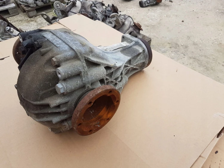 MOST DYFERENCJAŁ DYFER TYŁ AUDI A4 B8 A5 KCC