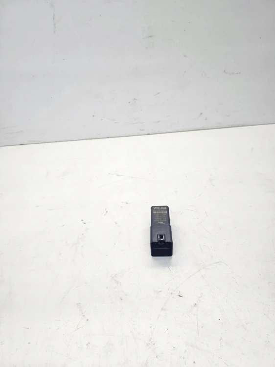 PRZEKAŹNIK SERWOTRONIC AUDI VW SEAT SKODA 03G907282A