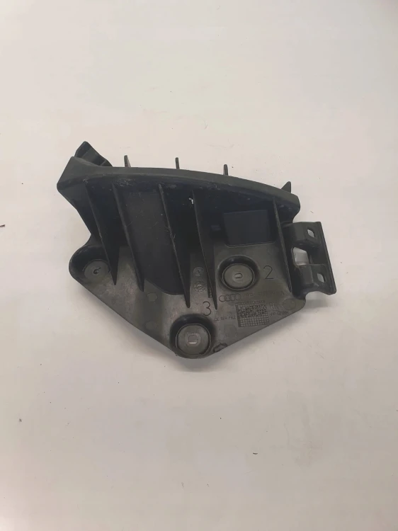 ŚLIZG ZDERZAKA PRAWY TYŁ AUDI A3 8P 8P4807394A