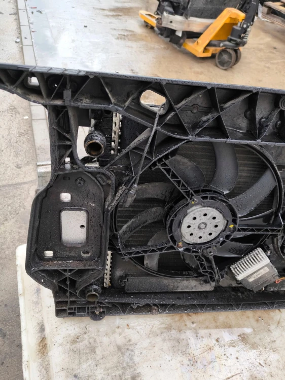 PAS PRZEDNI KOMPLETNY AUDI A4 B8 1.8 2.0 TDI TFSI 1 WENTYLATOR MANUAL