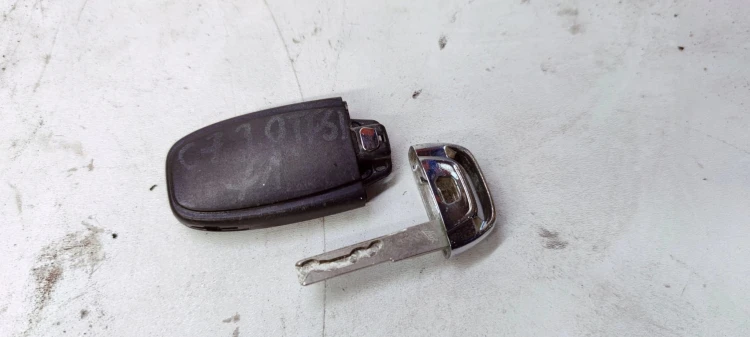 KLUCZYK PILOT AUDI A4 S4 B8 A5 S5 A6 A7 4G0959754K
