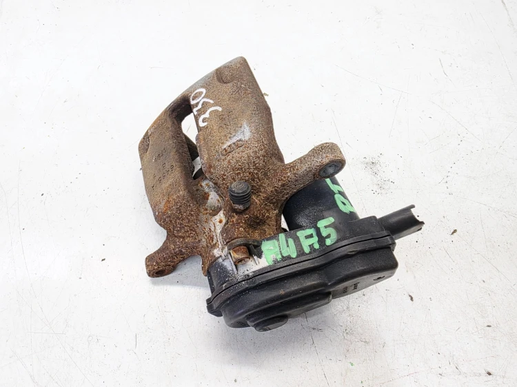 ZACISK HAMULCOWY ELEKTRYCZNY PRAWY TYŁ AUDI A4 B8 A5 Q5 POD TARCZĘ 330MM