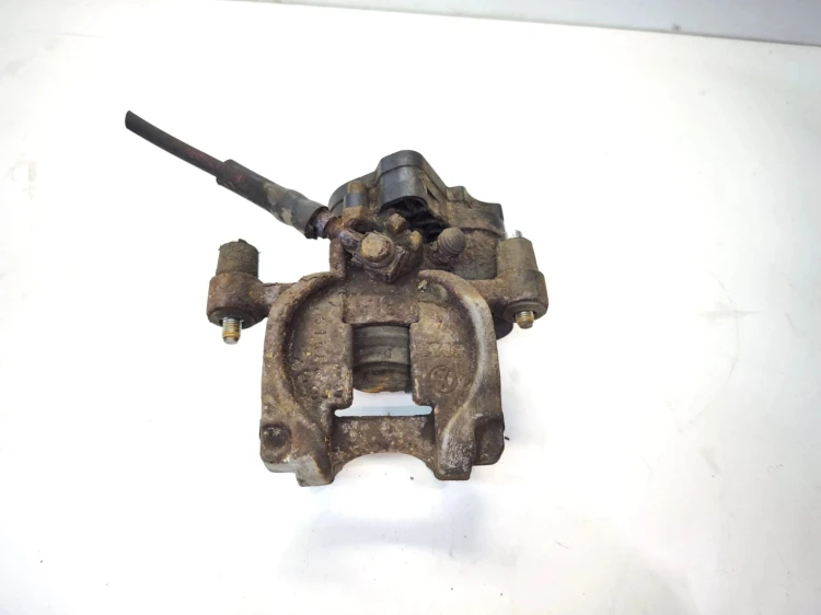 ZACISK HAMULCOWY LEWY TYŁ AUDI A3 8V VW SEAT SKODA 5Q0615405BC