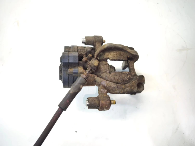 ZACISK HAMULCOWY LEWY TYŁ AUDI A3 8V VW SEAT SKODA 5Q0615405BC
