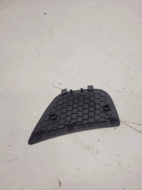 MASKOWNICA GŁOŚNIKA DESKI PRAWA AUDI A7 4G8857228