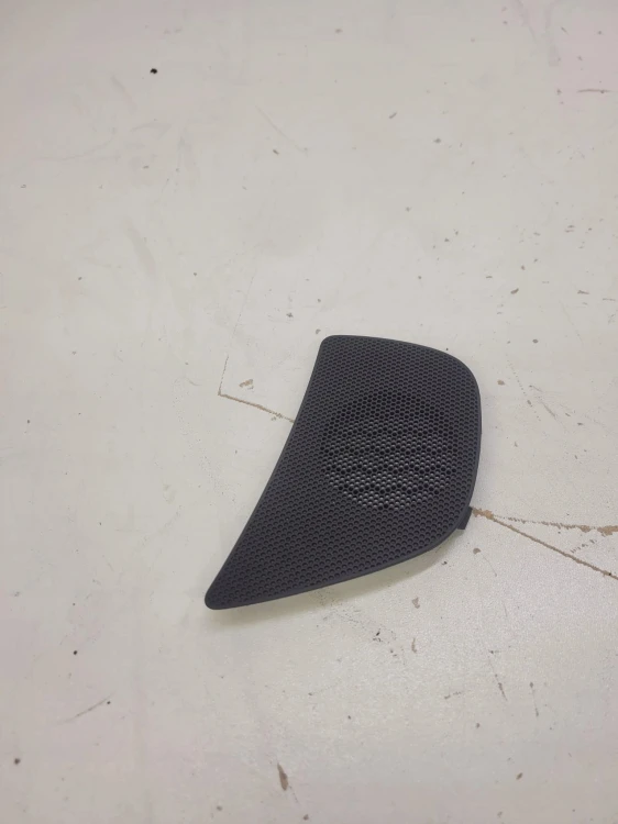 MASKOWNICA GŁOŚNIKA DESKI PRAWA AUDI A7 4G8857228