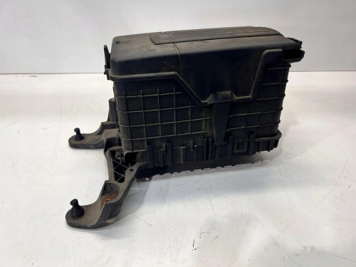 PODSTAWA AKUMULATORA AUDI A3 Q3 1K0915333H