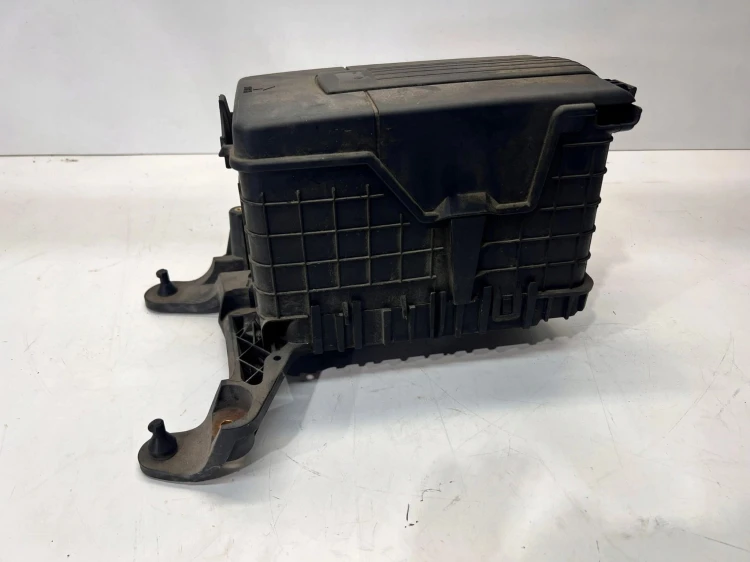 PODSTAWA AKUMULATORA AUDI A3 Q3 1K0915333H