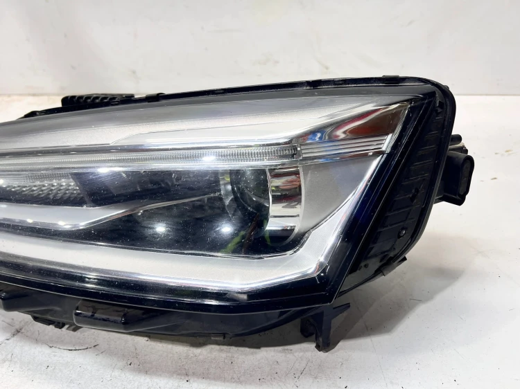 REFLEKTOR LEWY PRZÓD AUDI A5 8W 8W6941043D UK