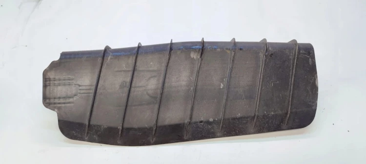 OSŁONA WAHACZA LEWY TYŁ AUDI A4 B9 8W0505415D