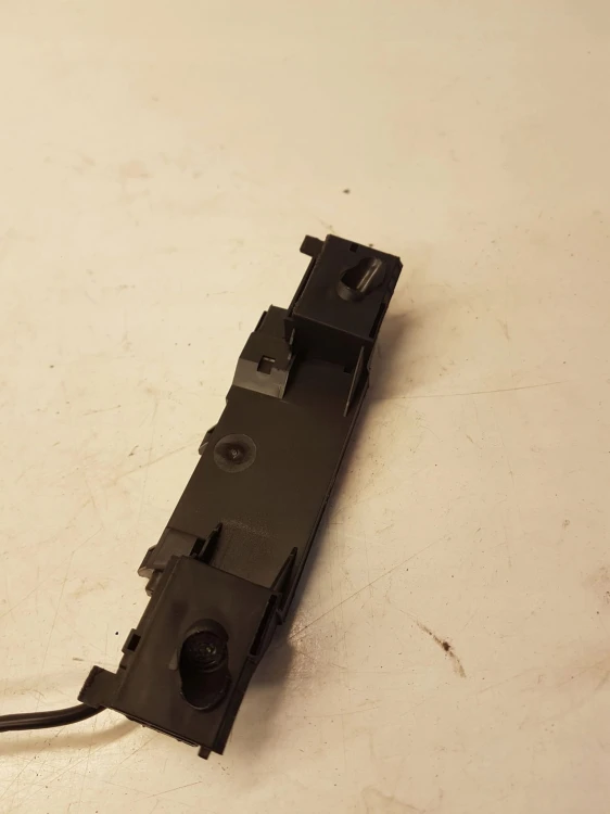 CZUJNIK RUCHU KABINY AUDI A6 C6 Q7 4F0951177