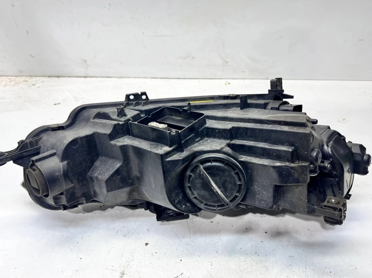 REFLEKTOR LEWY PRZÓD AUDI A5 8W 8W6941043D UK