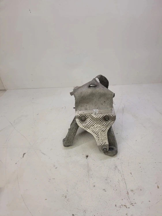 ŁAPA SILNIKA PRAWA AUDI A4 B8 A5 Q5 8K0199308EE
