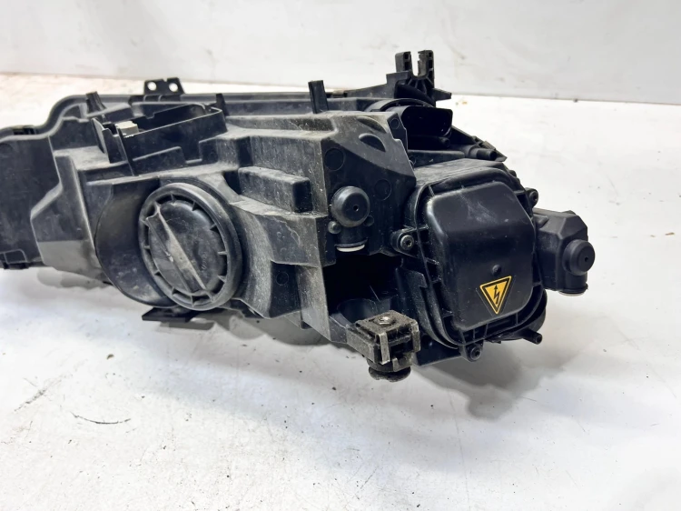 REFLEKTOR LEWY PRZÓD AUDI A5 8W 8W6941043D UK