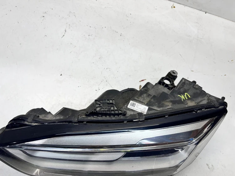 REFLEKTOR LEWY PRZÓD AUDI A5 8W 8W6941043D UK