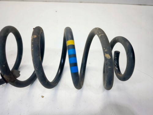 SPRĘŻYNA TYŁ TYLNA LEWA LUB PRAWA AUDI A3 8P VOLKSWAGEN GOLF 12MM X 320MM