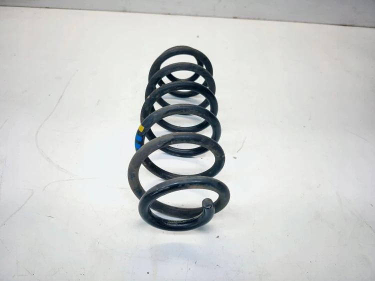 SPRĘŻYNA TYŁ TYLNA LEWA LUB PRAWA AUDI A3 8P VOLKSWAGEN GOLF 12MM X 320MM