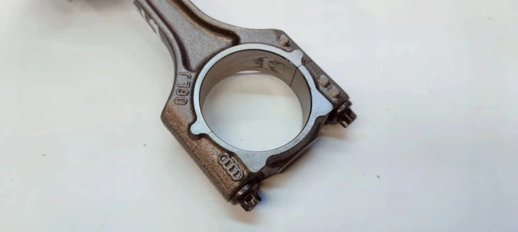 TŁOK + KORBOWÓD AUDI VOLKSWAGEN SEAT SKODA 2.0 TFSI TSI 06LJ 06KBF 82.420