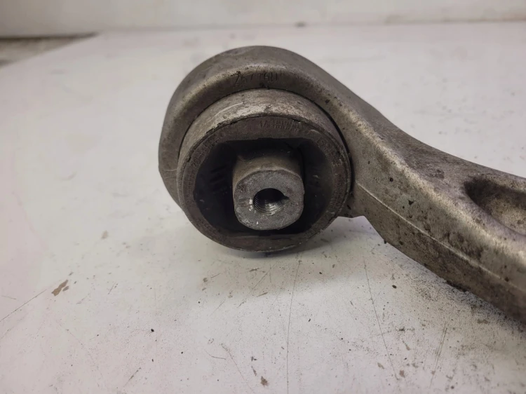 WAHACZ PRAWY PRZÓD AUDI A4 B9 A5 8W 8W0407696B