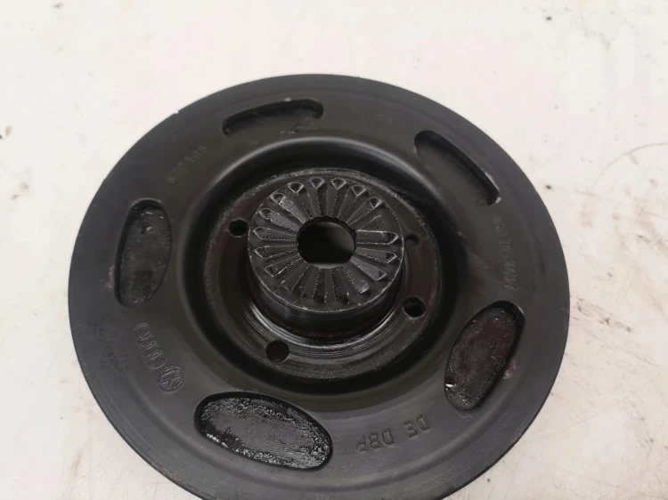 KOŁO PASOWE WAŁU AUDI A4 B8 A5 8T 1.8 06H105243F