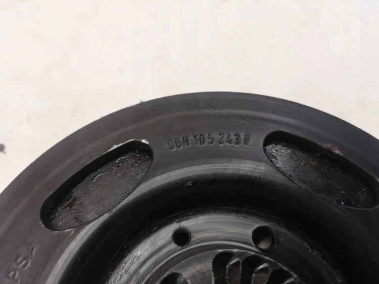 KOŁO PASOWE WAŁU AUDI A4 B8 A5 8T 1.8 06H105243F
