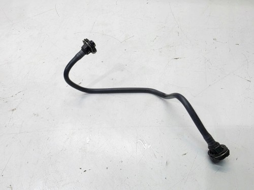 PRZEWÓD RURKA WODY ODPOWIETRZAJĄCA AUDI A4 B9 A5 8W0121081EE