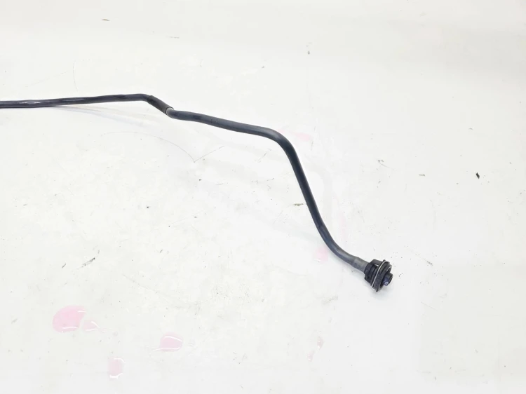 PRZEWÓD RURKA WODY ODPOWIETRZAJĄCA AUDI A4 B9 A5 8W0121081EE