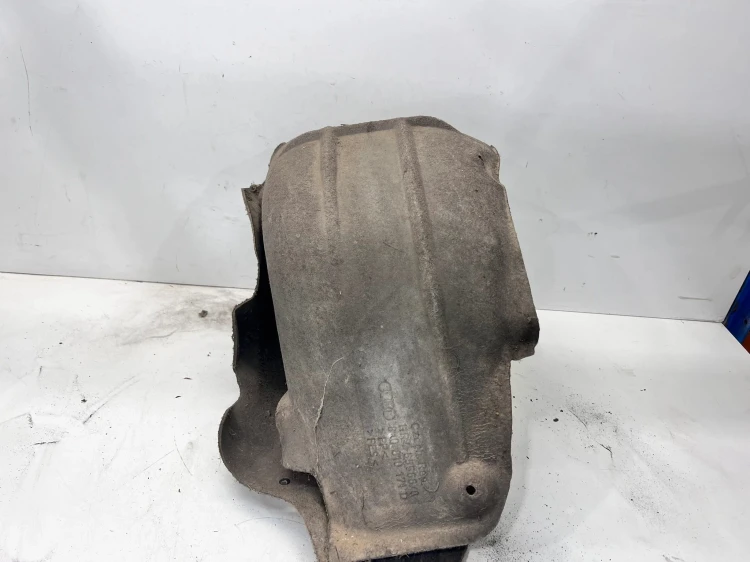 NADKOLE LEWY TYŁ AUDI TT 8J 8J0810171C