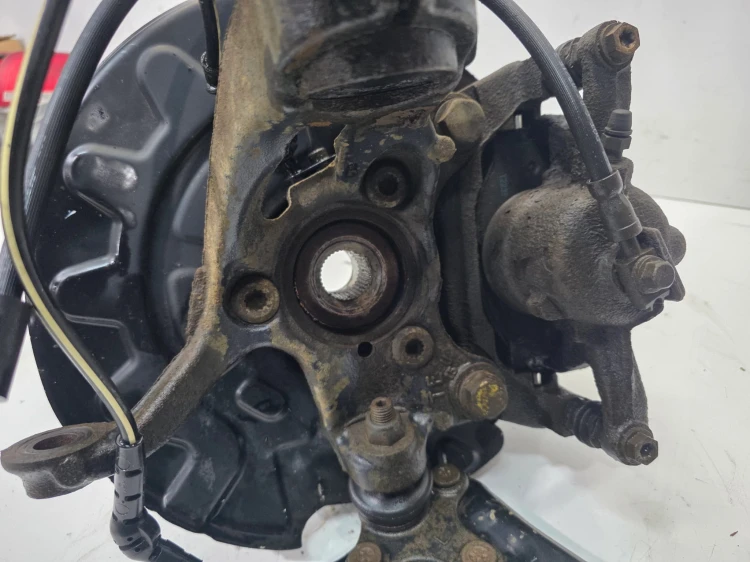 ZWROTNICA LEWA KOMPLET AUDI A3 8V VW SEAT SKODA 5Q0413023CP 5Q0407151J R*10