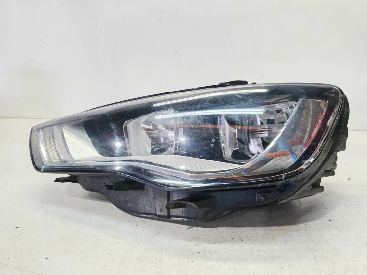 REFLEKTOR LAMPA LEWY PRZÓD AUDI A3 8V 8V0941003A 18/26 UK