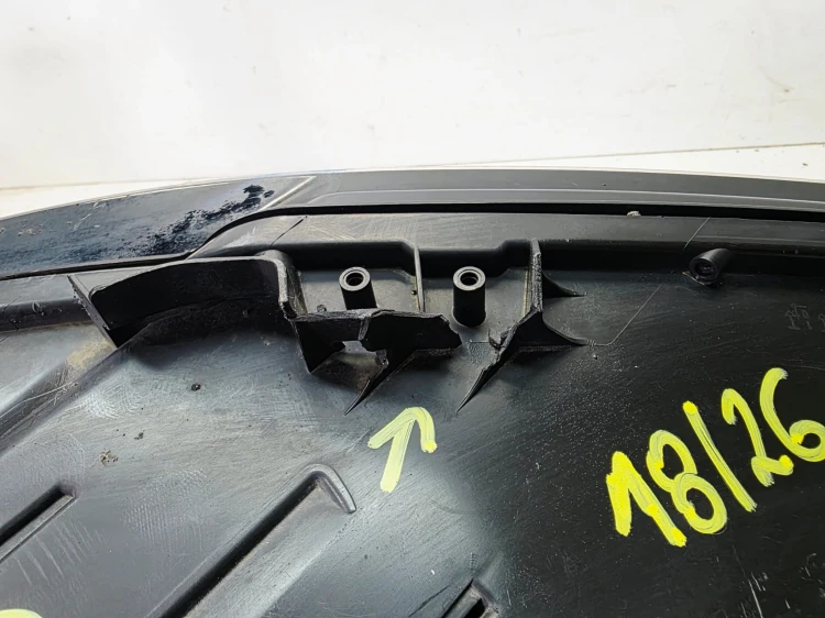 REFLEKTOR LAMPA LEWY PRZÓD AUDI A3 8V 8V0941003A 18/26 UK
