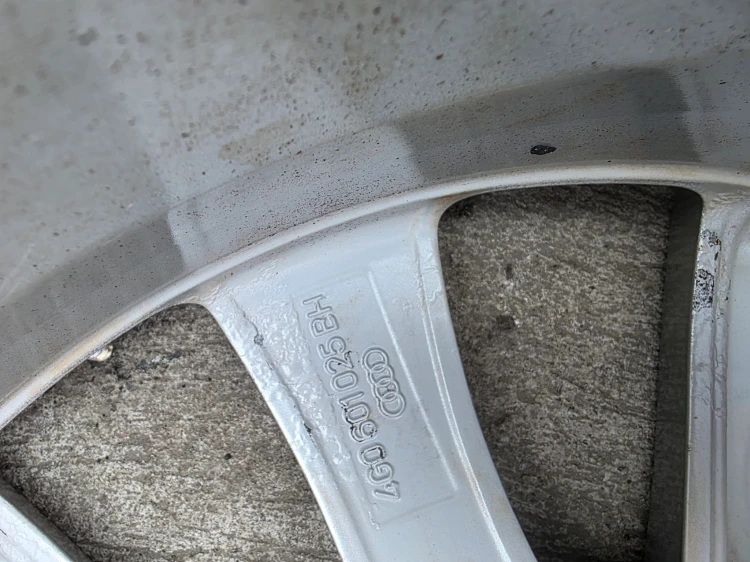FELGA ALUMINIOWA AUDI A4 A5 A6 VW SEAT 8.0J R17 ET 39 4G0601025BH S18/26 OK