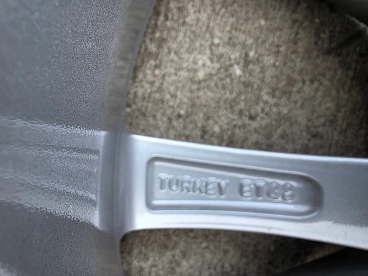FELGA ALUMINIOWA AUDI A3 S3 8Y VW SEAT 8.0J R17 ET46 8Y0601025CC S23/26