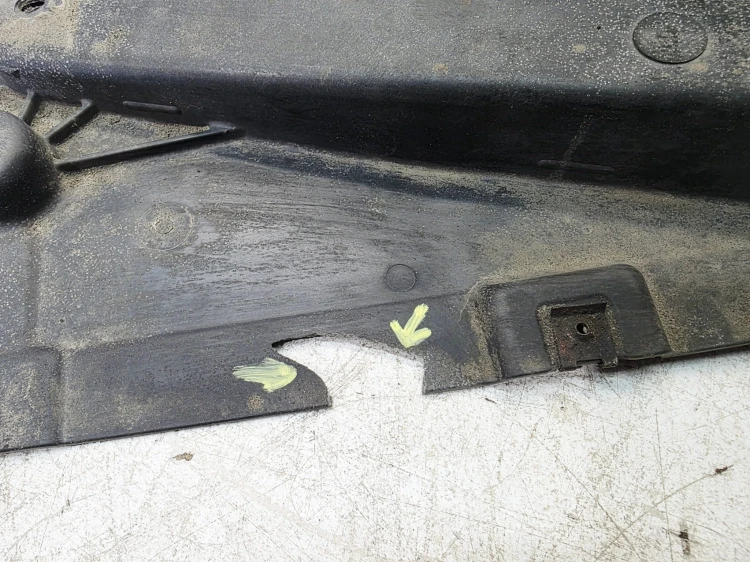NADKOLE NOSEK PRAWY PRZÓD AUDI A6 C8 4K0853888E