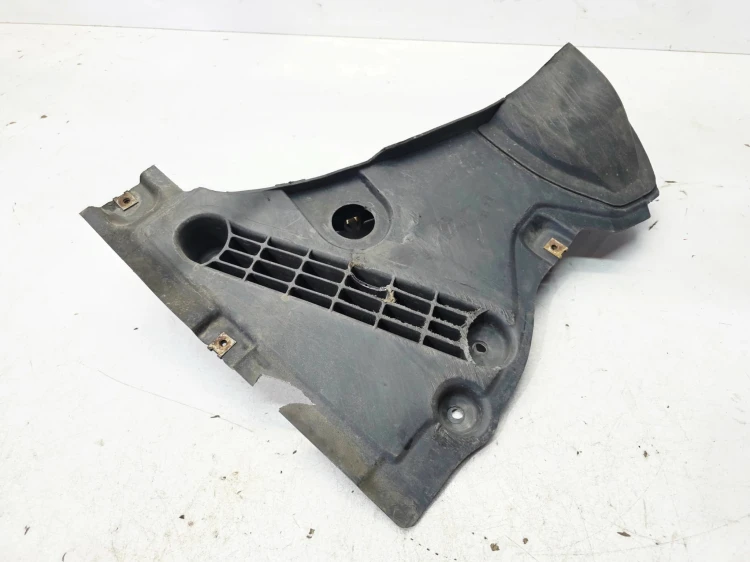 NADKOLE NOSEK PRAWY PRZÓD AUDI A6 C8 4K0853888E