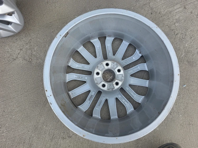 FELGA FELGI VW AUDI A4 A5 A6 ITP 7.5J R19 ET33 4G0601025P KOMPLET 25/26