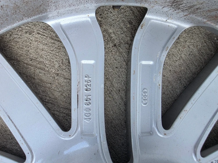 FELGA FELGI VW AUDI A4 A5 A6 ITP 7.5J R19 ET33 4G0601025P KOMPLET 25/26