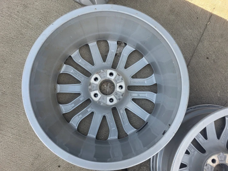 FELGA FELGI VW AUDI A4 A5 A6 ITP 7.5J R19 ET33 4G0601025P KOMPLET 25/26